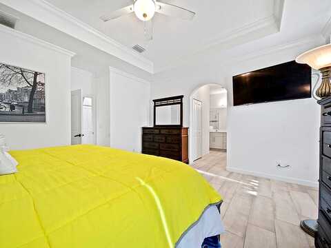 Dorothy, PORT SAINT LUCIE, FL 34983