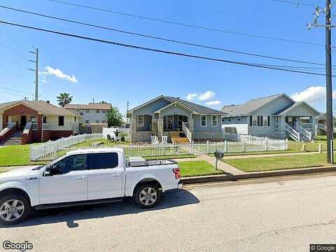 31St, GALVESTON, TX 77550