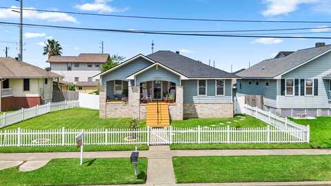31St, GALVESTON, TX 77550