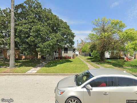 Avenue O 1/2, GALVESTON, TX 77551