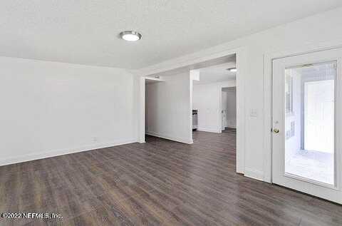 8Th, JACKSONVILLE, FL 32254