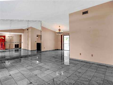 Stonetower, DAVIE, FL 33331