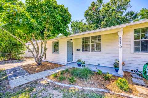 Betty, PENSACOLA, FL 32507