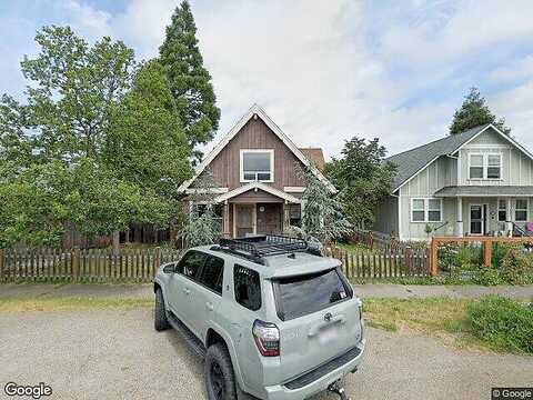 Maple, SEQUIM, WA 98382