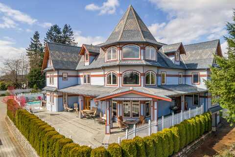 Mitchell, LAKE STEVENS, WA 98258