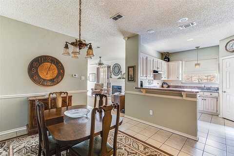 Woodland Park, HURST, TX 76053