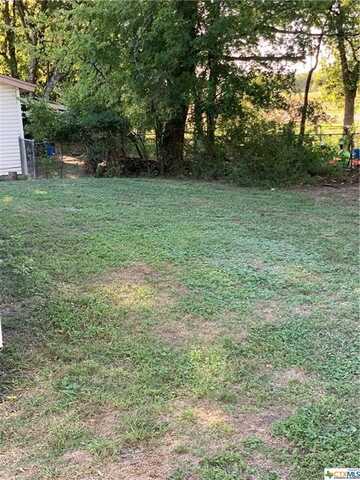 Avenue B, COPPERAS COVE, TX 76522