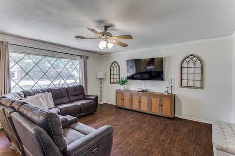 Hallmark, FORT WORTH, TX 76134