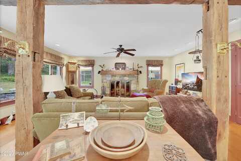 Woodtown, SHOHOLA, PA 18458