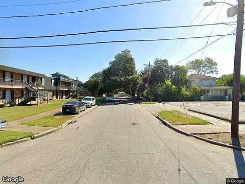 Mcfaddin, BEAUMONT, TX 77701