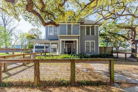 Mcfaddin, BEAUMONT, TX 77701