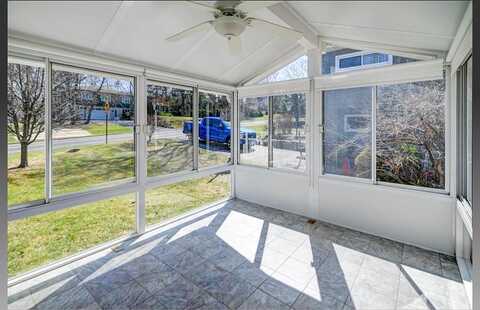 Mckenna, MONONA, WI 53716