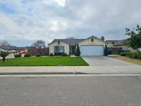 Pine, SELMA, CA 93662