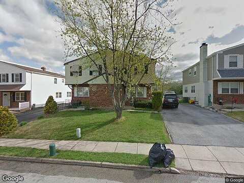 Sharon, DARBY, PA 19023