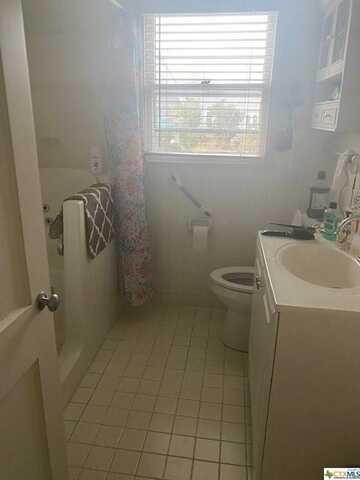 Mitchell, SCHERTZ, TX 78154