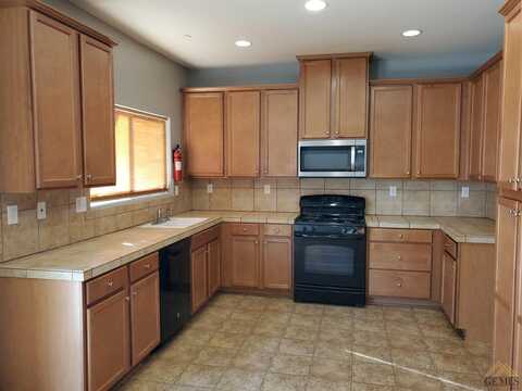 Vallarta View, BAKERSFIELD, CA 93307