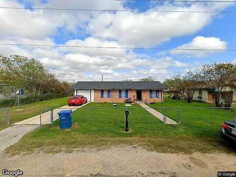 6Th, FLORESVILLE, TX 78114