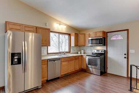 Pacific, SAINT PAUL, MN 55106