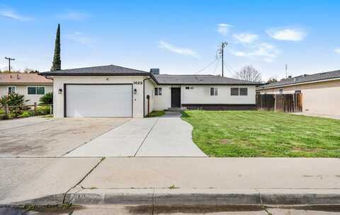 Oxford, CLOVIS, CA 93612
