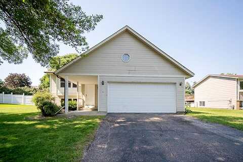 Lynn, SAVAGE, MN 55378