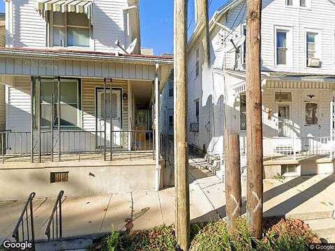 Main, NEWMANSTOWN, PA 17073