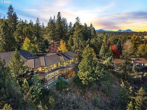 Putnam, BEND, OR 97703
