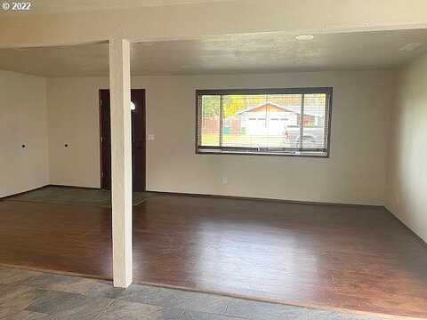 Pinehurst, NEWBERG, OR 97132