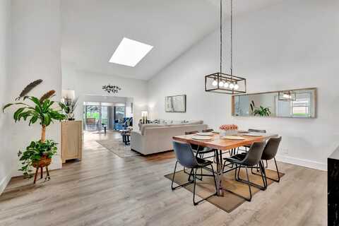 Royal Lake, BOYNTON BEACH, FL 33437