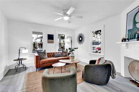 17Th, NEWPORT NEWS, VA 23607