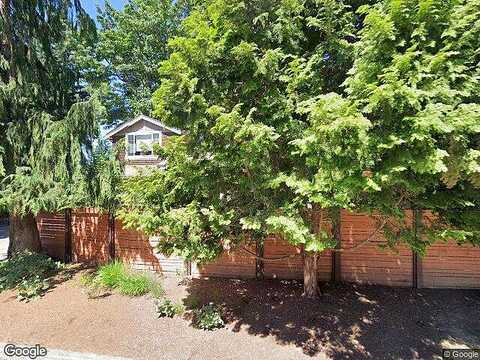 114Th, KIRKLAND, WA 98033