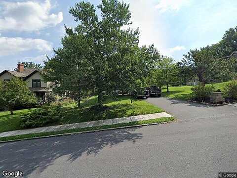 Juliana, BEDFORD, PA 15522