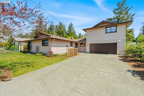 Pine, NORTH BEND, OR 97459