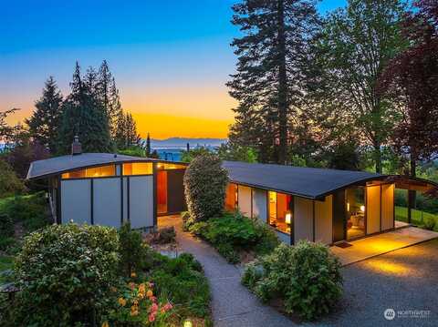 55Th, BELLEVUE, WA 98006