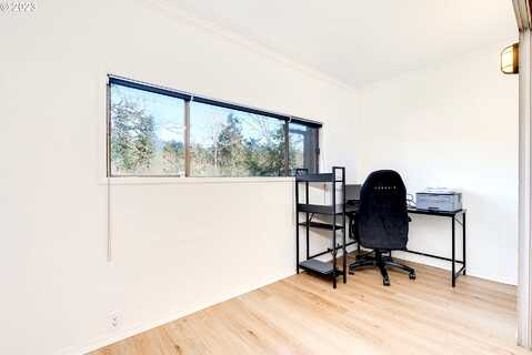 42Nd, PORTLAND, OR 97221
