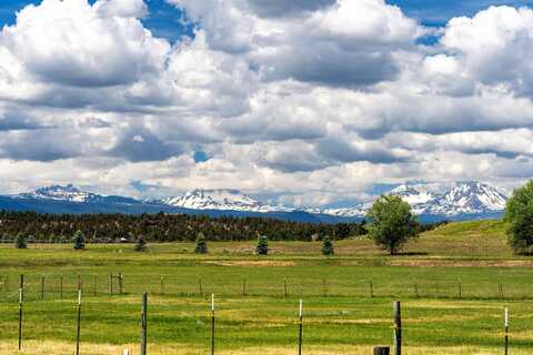 Connarn, BEND, OR 97703