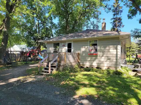 2Nd, LINDSTROM, MN 55045