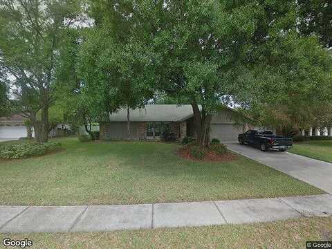 Soaring, TEMPLE TERRACE, FL 33617
