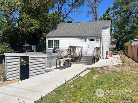112Th, SEATTLE, WA 98146