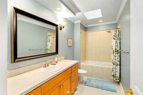 206Th, ISSAQUAH, WA 98027
