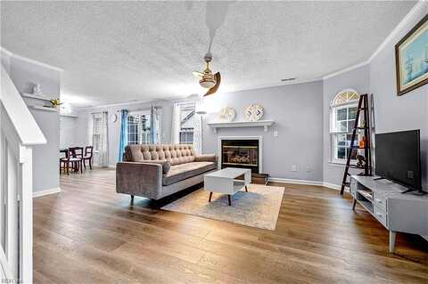 Lucia, VIRGINIA BEACH, VA 23455