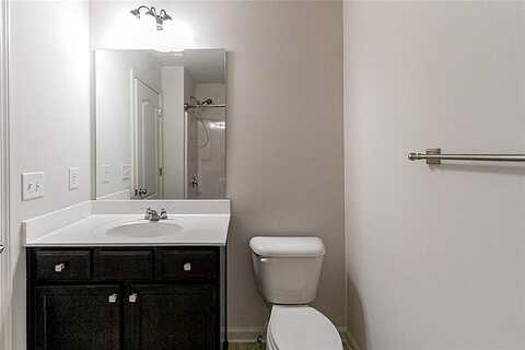 Summer Berry, LITHONIA, GA 30038