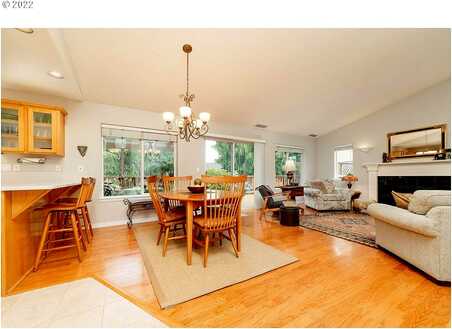 Deer Meadows, OREGON CITY, OR 97045