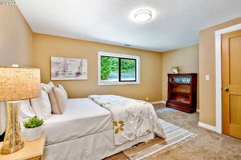 Lower, LAKE OSWEGO, OR 97035