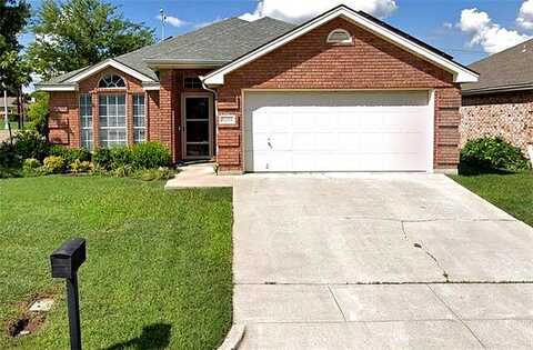 Judith, HALTOM CITY, TX 76137