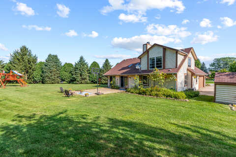 Hickory, HARTFORD, WI 53027