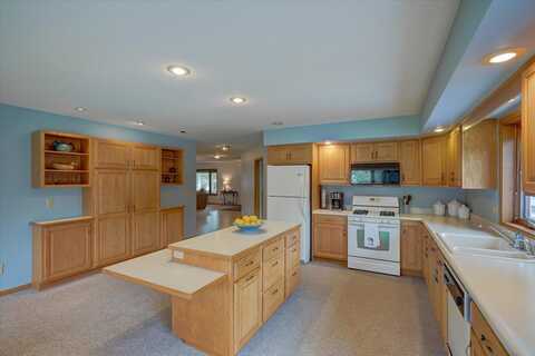Hillpoint, Mc Farland, WI 53558