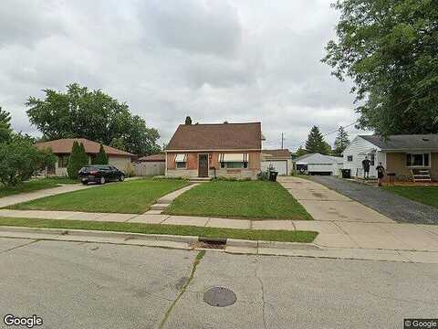 East, HARTFORD, WI 53027