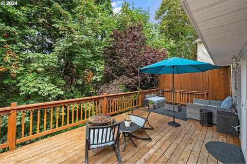 Spratlin, SHERWOOD, OR 97140