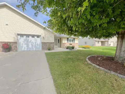 Upper Trentwood, WILLMAR, MN 56201