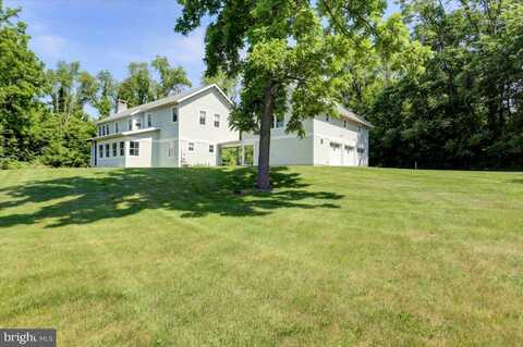 Katie, CARLISLE, PA 17015